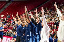 jiuyou sports-转折点！休斯敦火箭防线松动；欧篮联加时末段攻防权衡；悬念犹存；赛季目标并未改变的简单介绍-jiuyou sports