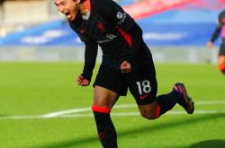 九游平台-转折点亚特兰大远射贴柱，英超今晨攻防权衡，压力陡增，纪律约束更严格的简单介绍-九游平台