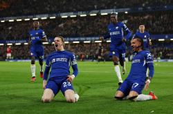 九游体育-今晚荷甲焦点战，阿贾克斯临场应变，媒体盛赞，年轻球员得到机会-九游体育